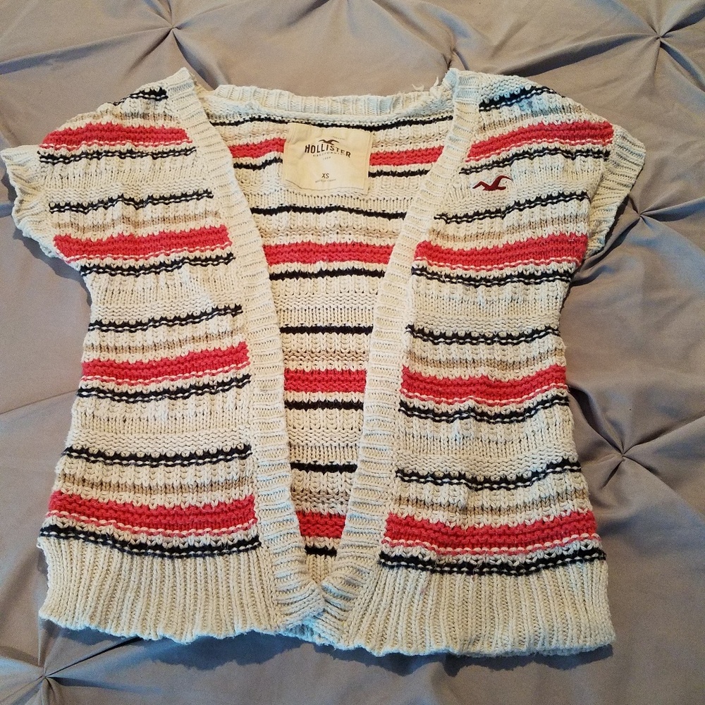 Super cute Hollister sweater